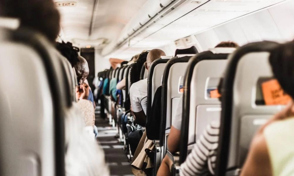 ΗΠΑ-Θρίλερ στον αέρα: Επιβάτης προσπάθησε να εισβάλει στο πιλοτήριο